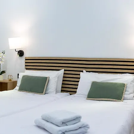 Diosa Cibeles, Teatro